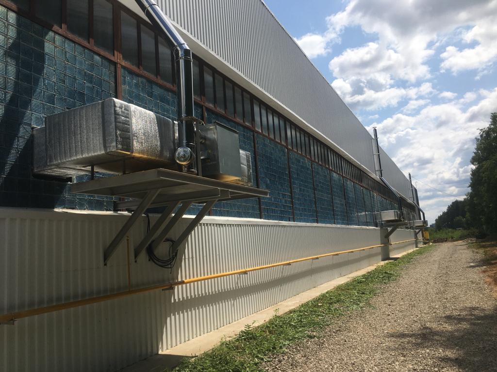 Установка газовых рекуперативных воздухонагревателей на стене